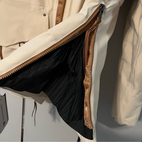 Obermeyer Meribel Down Winter Skiing Jacket Size 10 Adjustable Waist Sandbar New - Picture 15 of 16